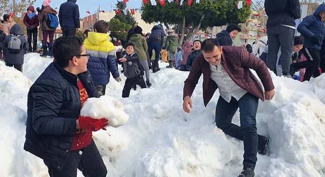 Silifke'de öğrencilerin kar keyfi