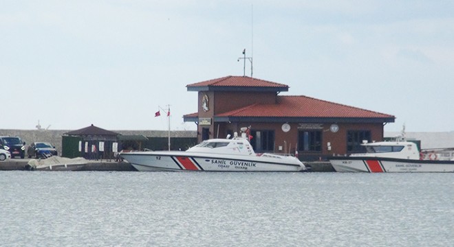 Silivri’de batan gemideki 9 mürettebatı arama çalışmaları devam ediyor