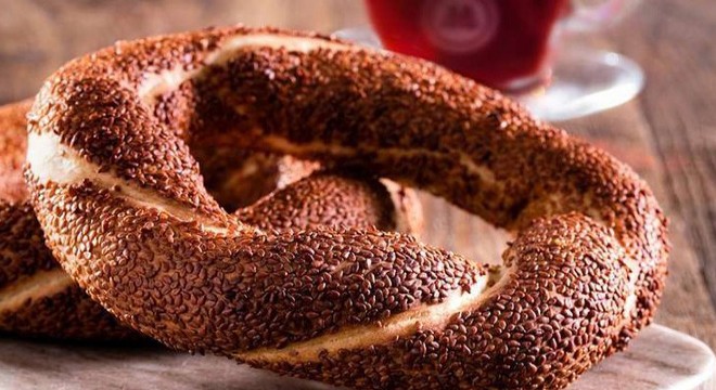 Simitçiden kırmızı şeritli koronavirüs tedbiri
