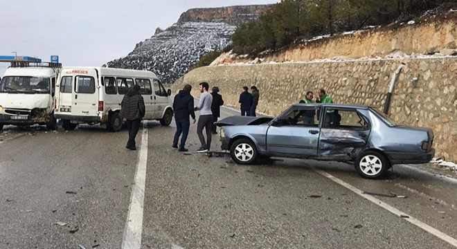 Sis nedeniyle zincirleme kaza: 1 yaralı