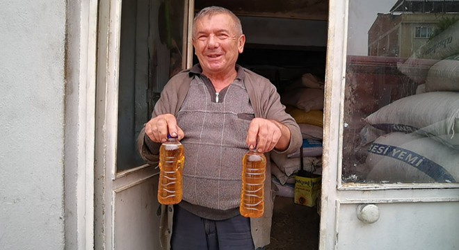 Sıvı yağ fiyatı yükselince, çekirdekten yağ çıkaran ustanın işleri arttı