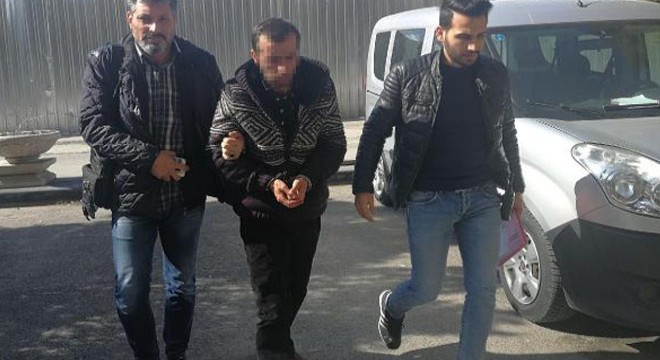Sokak ortasında eşini öldüren koca adliyede