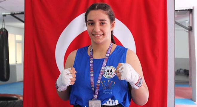 Sokak tezgahından çıkan şampiyon