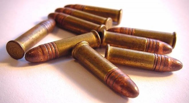 Sokakta tartıştığı kişi tarafından göğsünden vuruldu