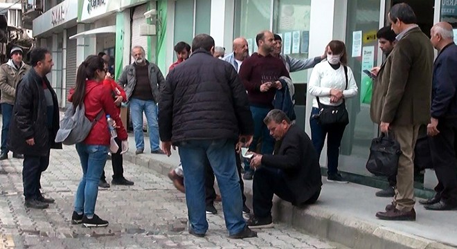 Sosyal mesafeyi korumadılar