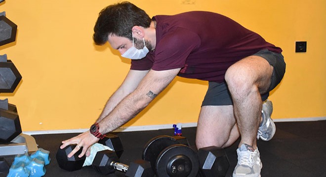 Spor salonlarında açılış hazırlıkları başladı