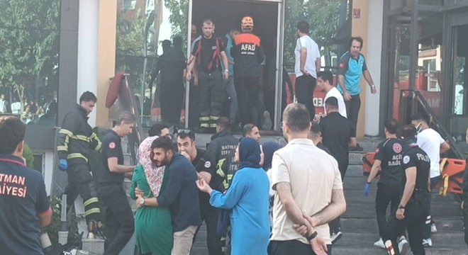 Spor salonunda çıkan yangında 2 kişi hayatını kaybetti