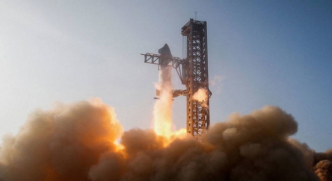 Starship roketinin 10 uncu test uçuşu ertelendi