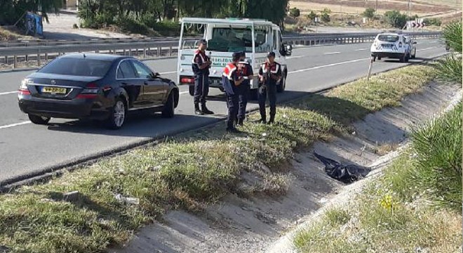 Su doldurmaya giderken otomobilin çarptığı çocuk öldü