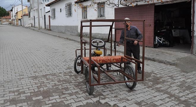 Su motorundan araba, çim biçme makinesinden motosiklet yaptı