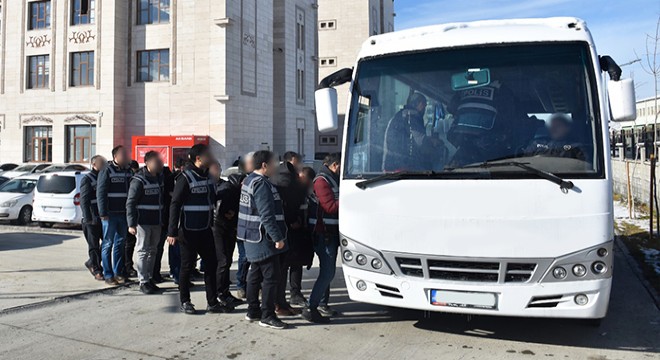 Suç örgütü operasyonunda 1'i avukat 9 gözaltı