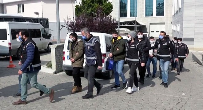 Suç örgütü operasyonunda 11 kişi adliyede