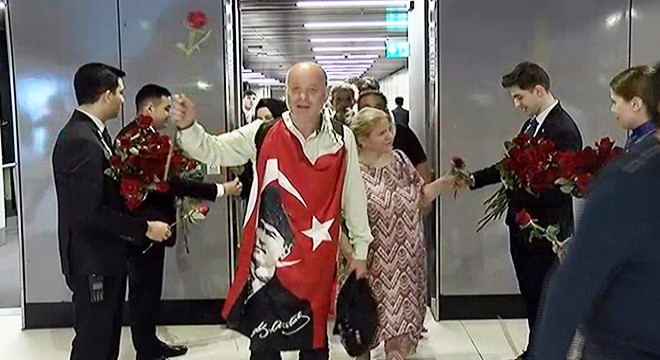 Sudan'dan tahliye edilen 167 Türk İstanbul'a getirildi