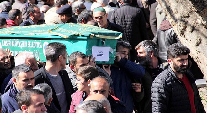 Sulama havuzunda boğulan liseli Enes, toprağa verildi