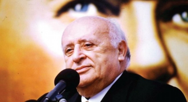 Süleyman Demirel anılıyor