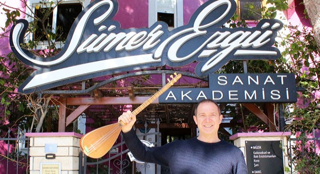 Sümer Ezgü Sanat Akademisi Konyaaltı'na taşınıyor