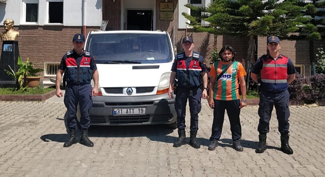 Şüphe üzerine durdurulan araç çalıntı çıktı