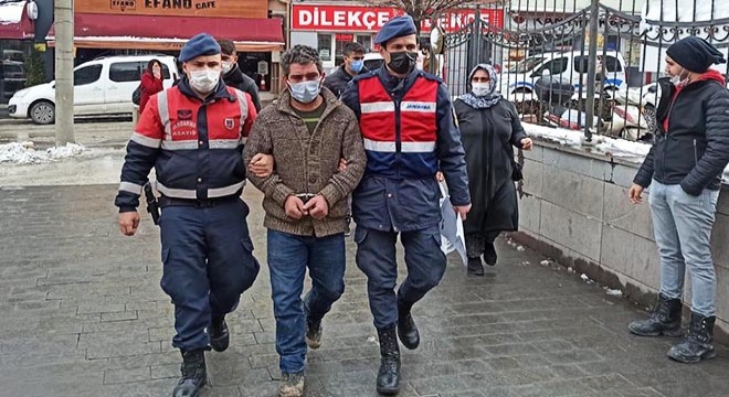 Şüphe üzerine durdurulan aracın sürücüsü cezaevi firarisi çıktı