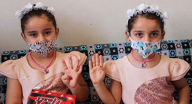 Suriyeli ailenin ikizlerinin adı 'Türkiye' ve 'Suriye'