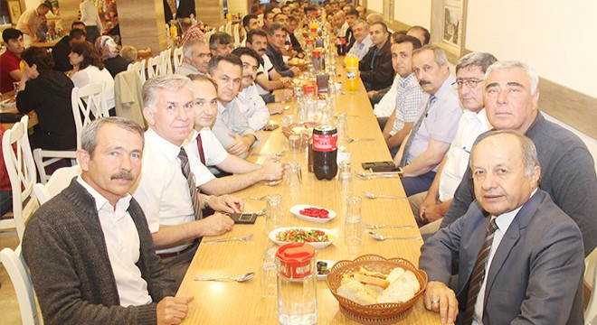 TES-İŞ'ten işçilere iftar