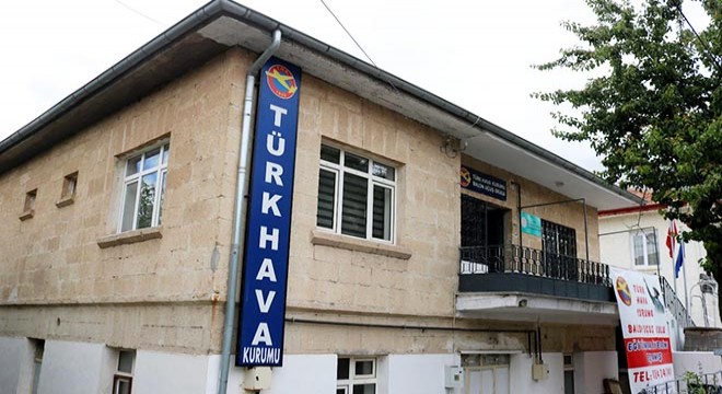 THK, 'balon pilotu' okulunu yeniden açtı