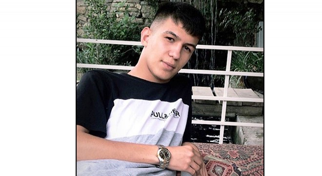 TIR'a çarpan kamyonetteki Şadi öldü, 2 arkadaşı yaralı