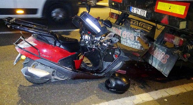TIR'a çarpan motosikletin sürücüsü öldü