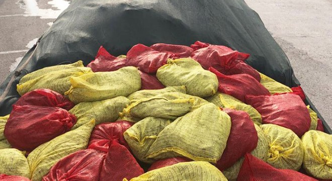 TIR'da 24 ton kaçak midye ele geçirildi
