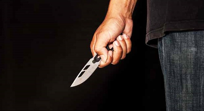 TIR şoförü komşusunu 6 yerinden bıçaklayarak öldürdü
