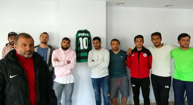 Takımdan para alamayan futbolcular topluca istifa etti