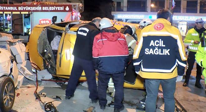 Taksi takla attı, 3’ü ağır 4 yaralı