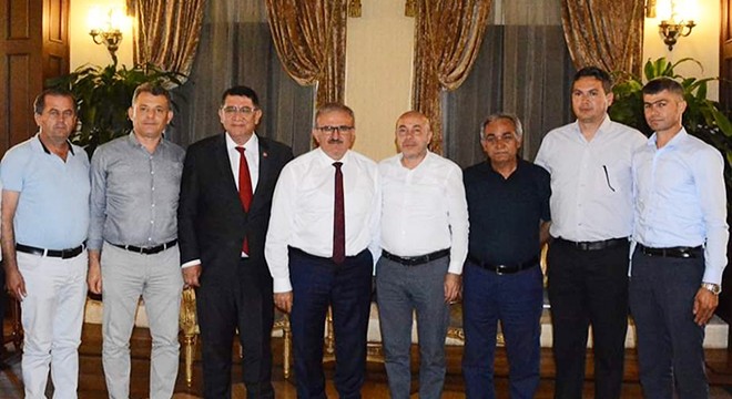 Taksiciler Vali Karaloğlu'ndan destek istedi