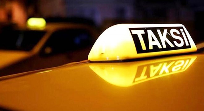 Taksicilerin müşteri kavgası: 1'i ağır, 4 yaralı