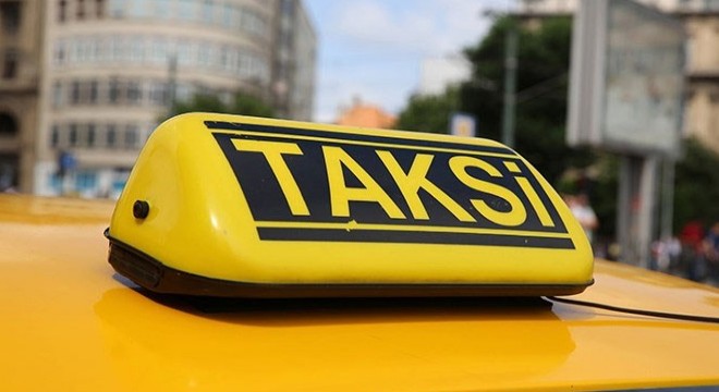 Taksiciye sopalı saldırı