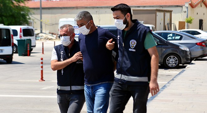 Taksiciyi, fuhuş yaptığını düşündüğü eşini aracıyla götürdüğü için öldürmüş