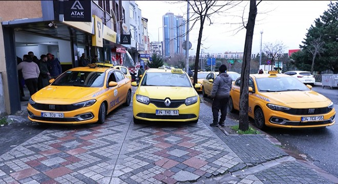 Taksilere zam sonrası  Güncelleme  mesaisi