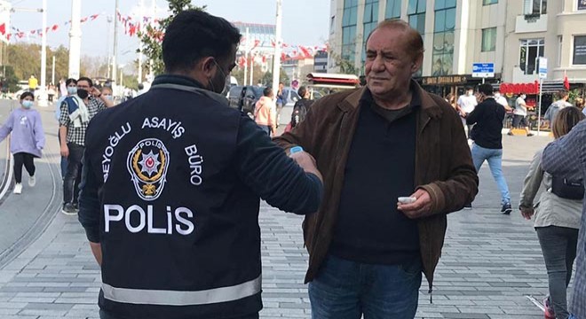 Taksim'de maske denetimi
