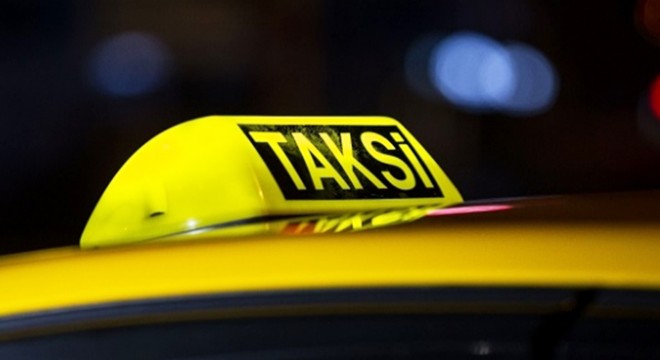 Taksimetreyi açmayıp turistten 200 lira isteyen taksiciye ceza