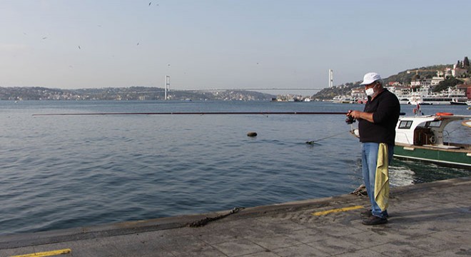 Tam kapanma öncesi son balıklarını tuttular