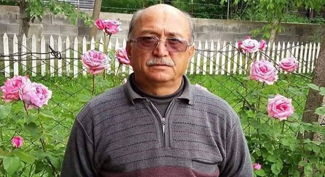Tamir için çıktığı çatıdan düşerek öldü