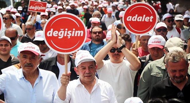 Tanju Özcan'ın 'Değişim ve Adalet' yürüyüşü başladı