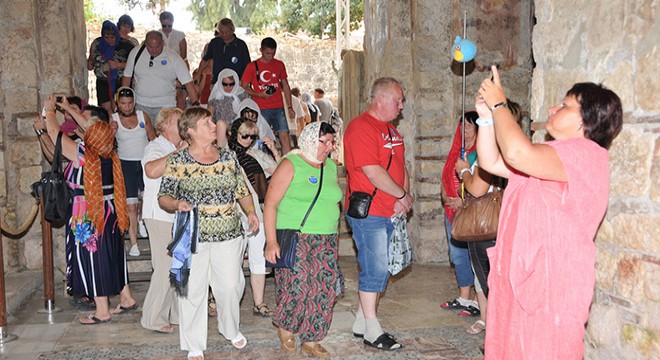 Tarih geliri arttı