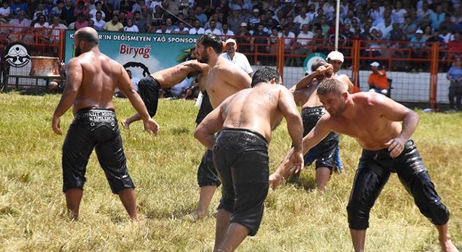 Tarihi Kırkpınar Yağlı Güreşleri yarın başlıyor