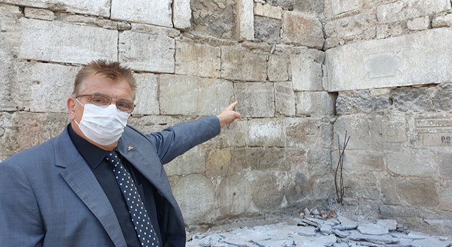 Tarihi Sinop Cezaevi duvarlarında, Roma dönemi kitabeleri çıktı