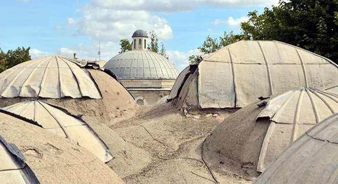 Tarihi caminin kurşunlarını çalan cezaevi firarisi çıktı