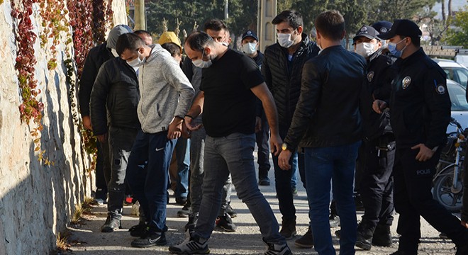 Tarihi eser ticaretinde anlaşamayınca, kaçırıp, alıkoydular