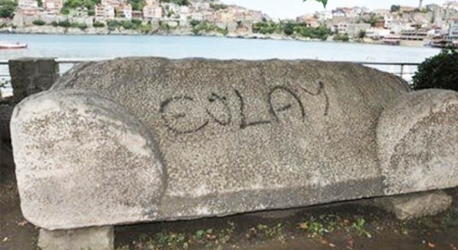 Tarihi lahitin içinde yemek pişirdiler