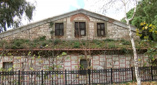 Tarihi manastır kaderine terk edildi