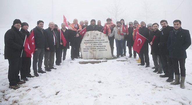 Tarihi zafer için anlamlı tören