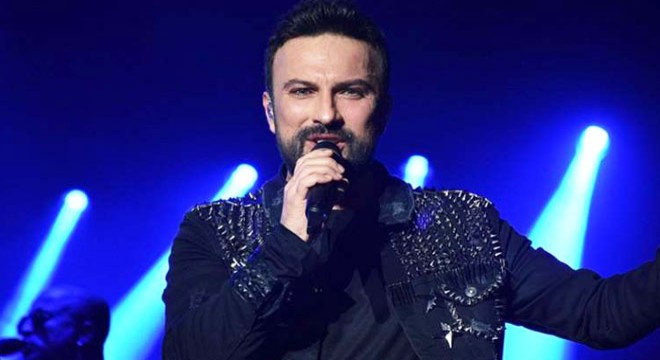 Tarkan, 100. yıl marşının gelirini Darüşşafaka'ya bağışlayacak